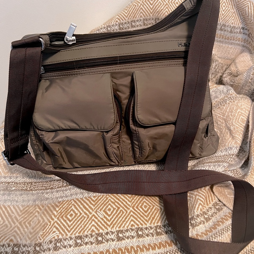 Hedgren crossbody travel purse